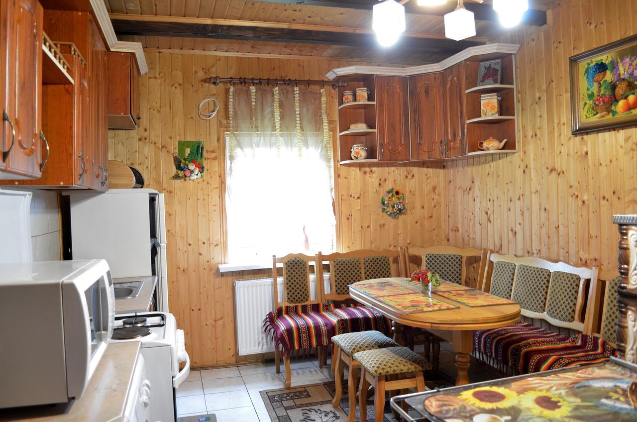 Karpatskyi Gomin Hotel Vorochta Buitenkant foto